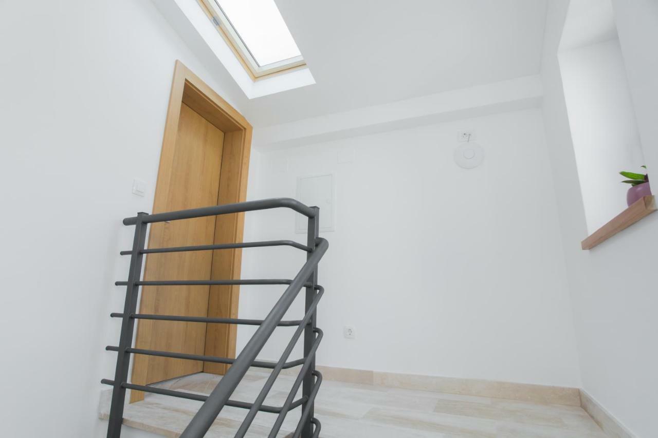 Rooms Kala シベニク エクステリア 写真